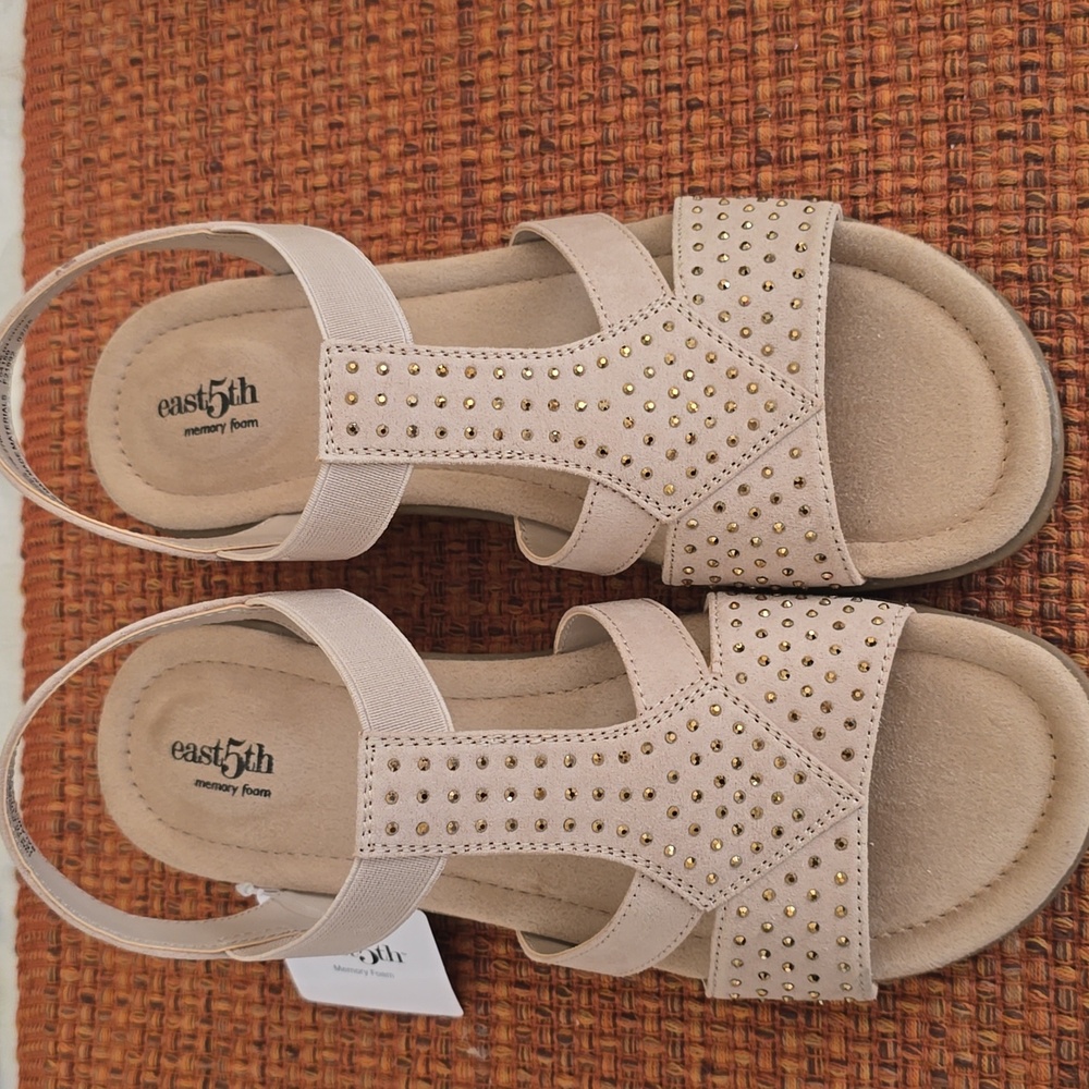 EAST 5TH BRAND WOMEN'S LIGHT TAN SUEDE LIKE EMBELLISHED SLIP ON SANDALS SIZE 7.5